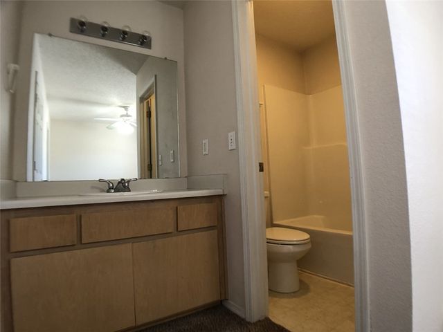 628 N Oakland Avenue 6, Fayetteville, AR 72701