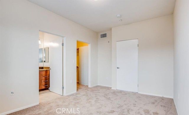 2864 Sunset 205, Los Angeles, CA 90005