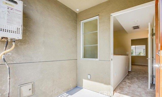 2864 Sunset 205, Los Angeles, CA 90005