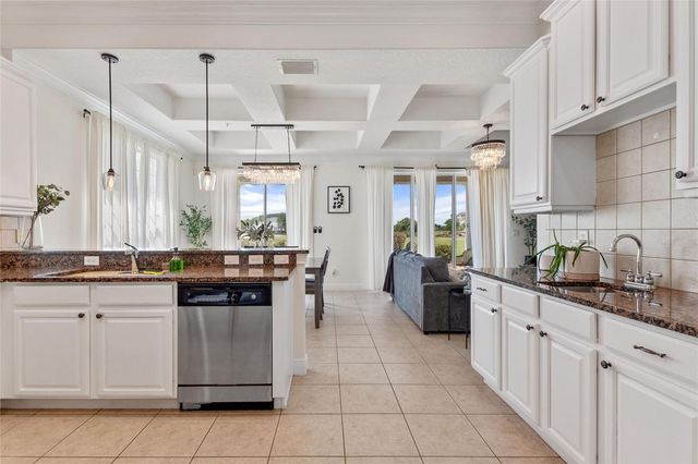 1524 EUSTON DR, Kissimmee, FL 34747