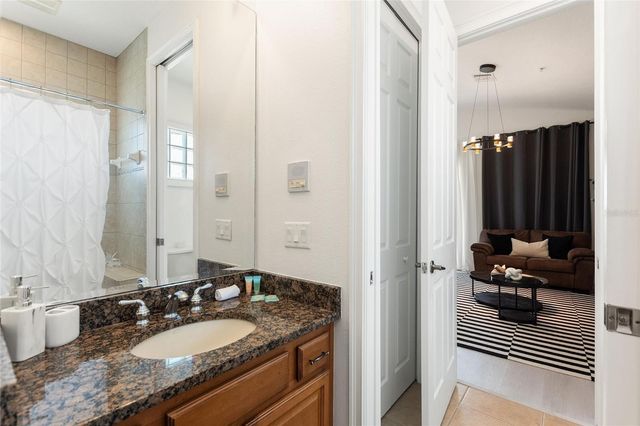1524 EUSTON DR, Kissimmee, FL 34747