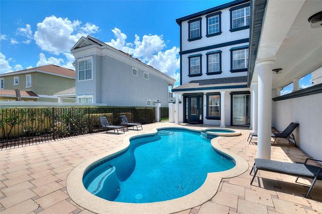 1524 EUSTON DR, Kissimmee, FL 34747