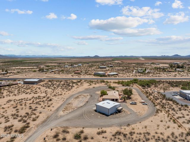 48235 N 513TH Avenue, Aguila, AZ 85320