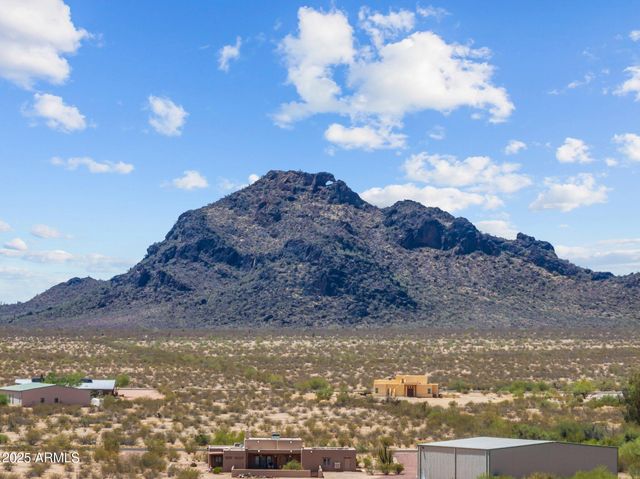 48235 N 513TH Avenue, Aguila, AZ 85320