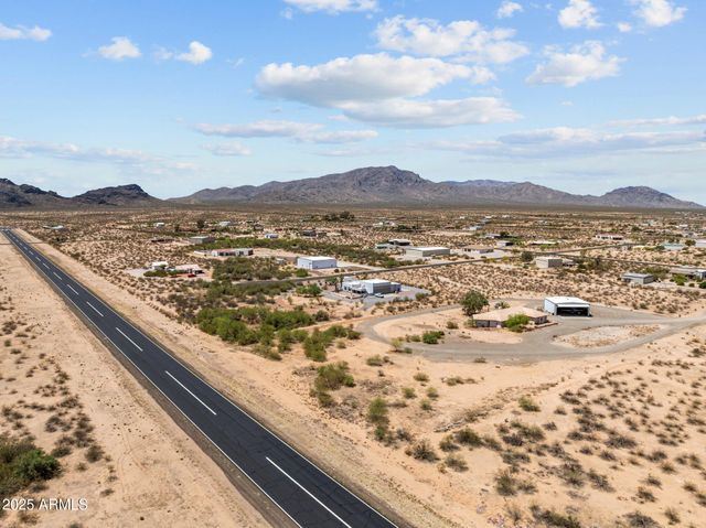 48235 N 513TH Avenue, Aguila, AZ 85320