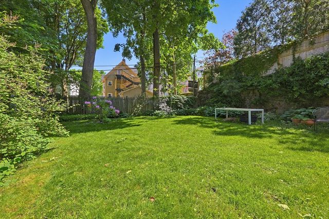 39 Sedgwick St 1, Boston, MA 02130
