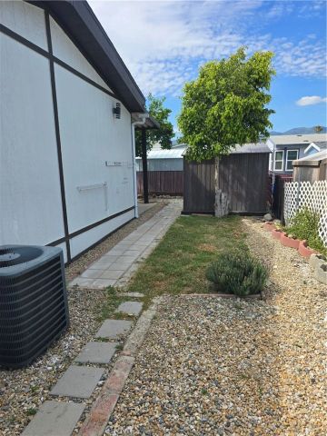 2598 Ayala 77, Rialto, CA 92377