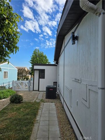2598 Ayala 77, Rialto, CA 92377