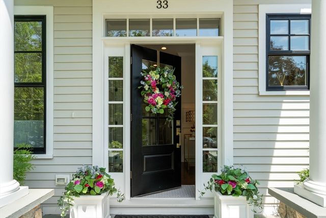 33 Hickory Rd, Wellesley, MA 02482