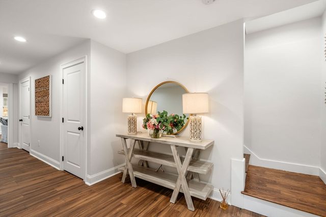 33 Hickory Rd, Wellesley, MA 02482