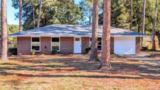6818 Roundup Ln, Milton, FL 32570