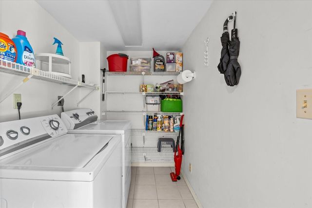 806 SE Central Parkway 6, Stuart, FL 34994