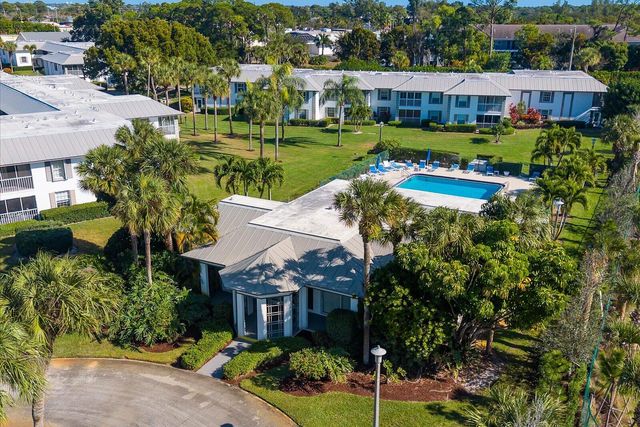 806 SE Central Parkway 6, Stuart, FL 34994