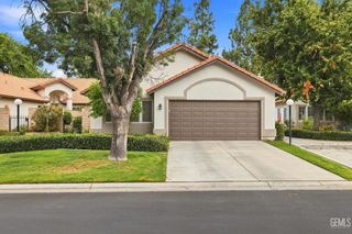 6901 Courtside Circle 19, Bakersfield, CA 93309