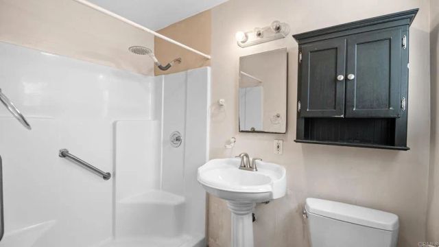 402 Santa Barbara Street, Oceanside, CA 92058