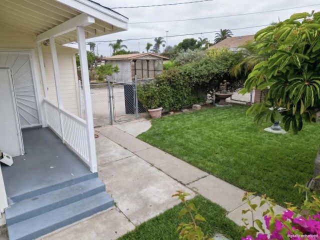 402 Santa Barbara Street, Oceanside, CA 92058