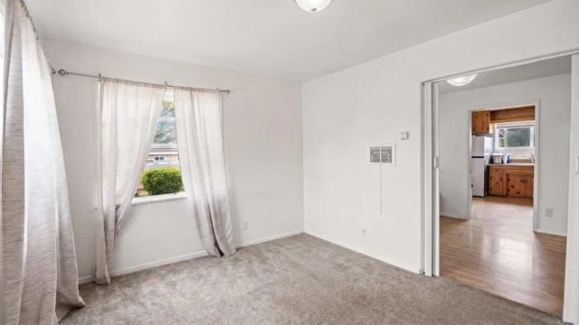 402 Santa Barbara Street, Oceanside, CA 92058
