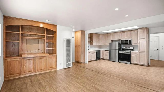 402 Santa Barbara Street, Oceanside, CA 92058