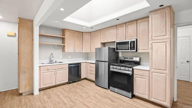 402 Santa Barbara Street, Oceanside, CA 92058