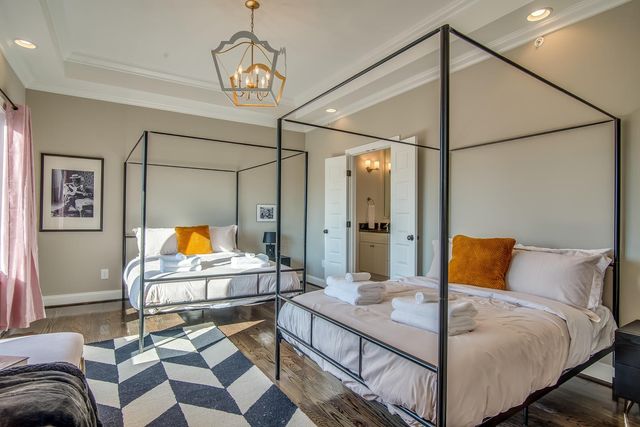 2125 Acklen Ave Unit B, Nashville, TN 37212