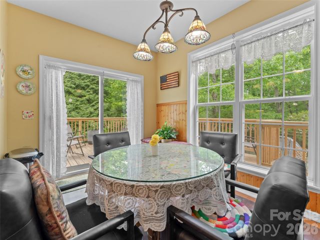 103 Old Southside Road, Saluda, NC 28773