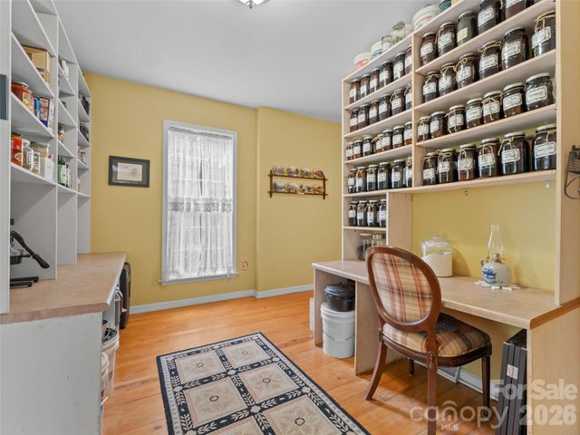 103 Old Southside Road, Saluda, NC 28773