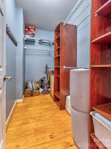 103 Old Southside Road, Saluda, NC 28773