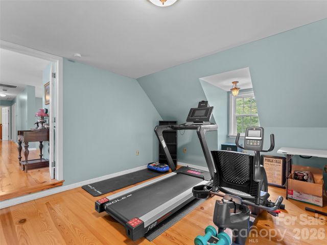 103 Old Southside Road, Saluda, NC 28773