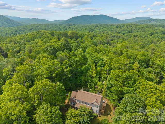 103 Old Southside Road, Saluda, NC 28773