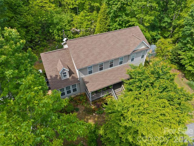 103 Old Southside Road, Saluda, NC 28773