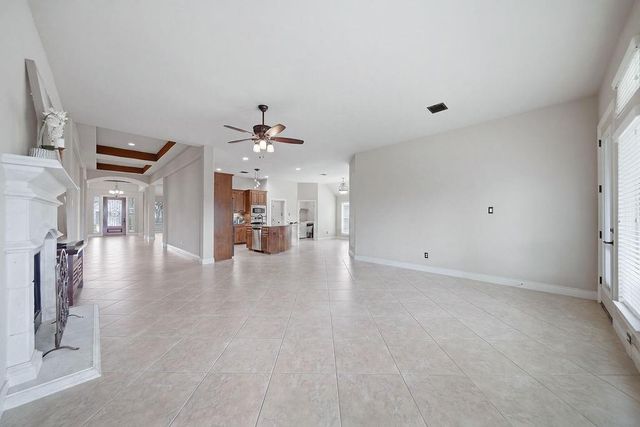 527 Jordan Creek Court, League City, TX 77573