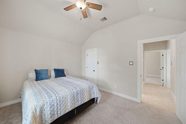 527 Jordan Creek Court, League City, TX 77573