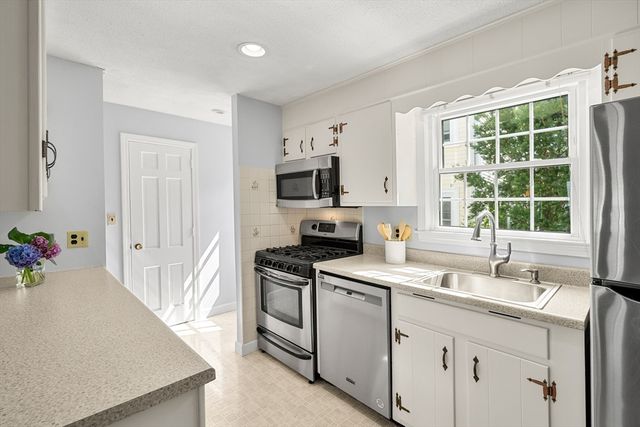 7 Bradford Court, Marblehead, MA 01945