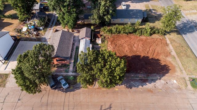 424 S Husband Street, Stillwater, OK 74074