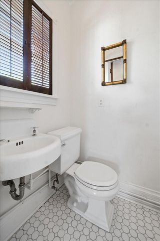 1768 Fremont Avenue S, Minneapolis, MN 55403