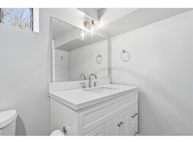 1208 S Elizabeth St, Denver, CO 80210