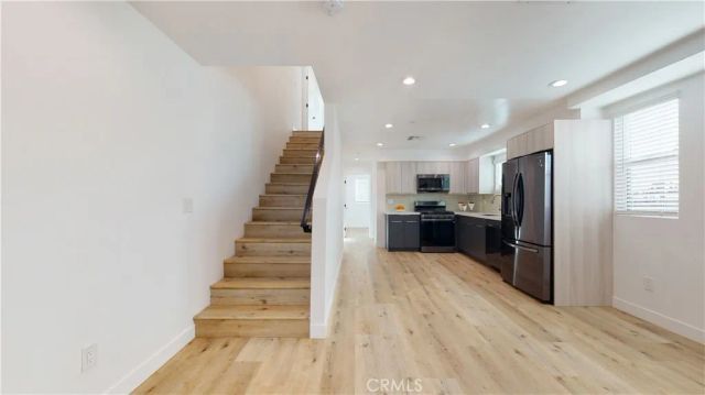 638 Serrano, Los Angeles, CA 90004