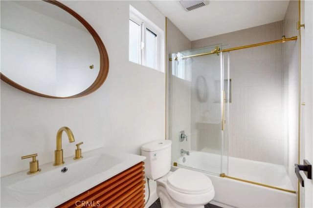 638 Serrano, Los Angeles, CA 90004