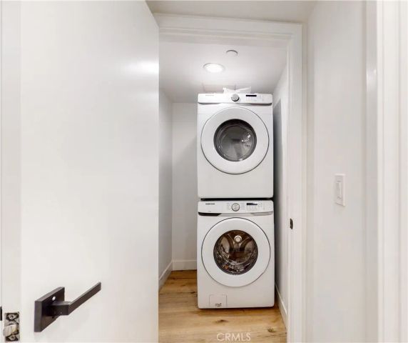 638 Serrano, Los Angeles, CA 90004
