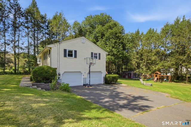 81 Warren Avenue, Vernon, CT 06066