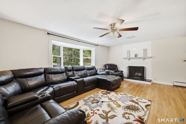 81 Warren Avenue, Vernon, CT 06066
