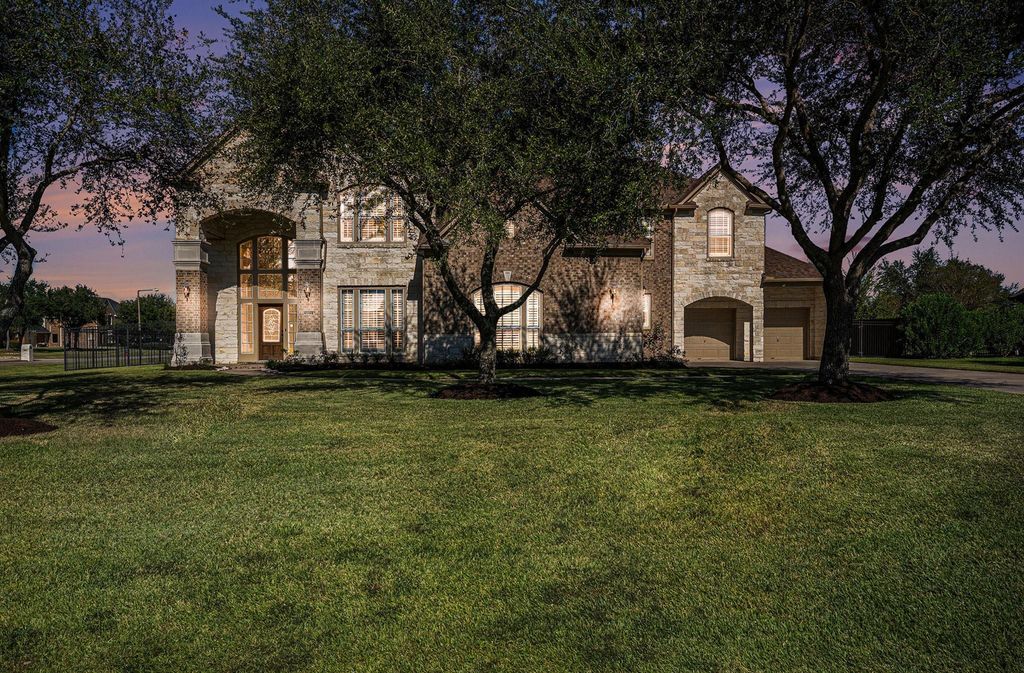 1821 Lake Landing Drive, League City, TX 77573