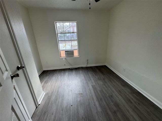 7018 Avenue F 1, Houston, TX 77011