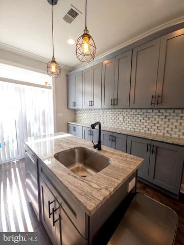 2526 W OXFORD ST, Philadelphia, PA 19121