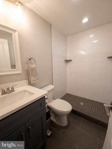 2526 W OXFORD ST, Philadelphia, PA 19121