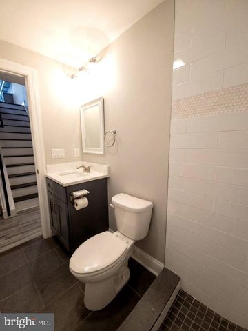 2526 W OXFORD ST, Philadelphia, PA 19121