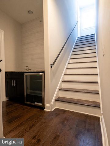 2526 W OXFORD ST, Philadelphia, PA 19121