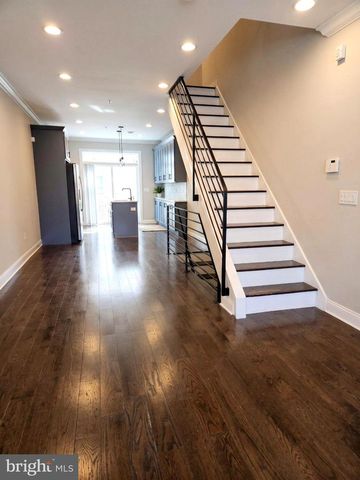 2526 W OXFORD ST, Philadelphia, PA 19121