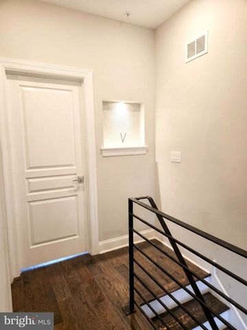 2526 W OXFORD ST, Philadelphia, PA 19121