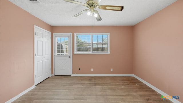 1321 Quail Lane, Seguin, TX 78155